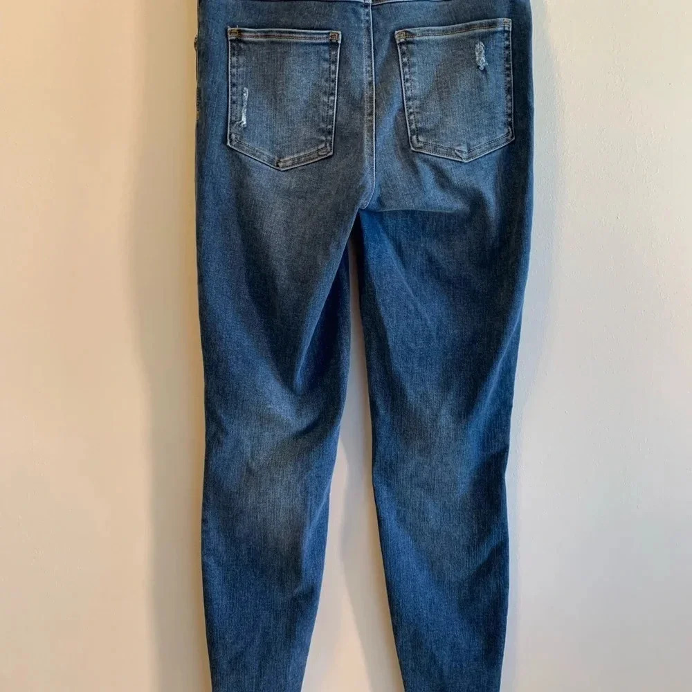 Spanx Distressed Ankle Skinny Jean Medium Wash - Picture 4 of 7